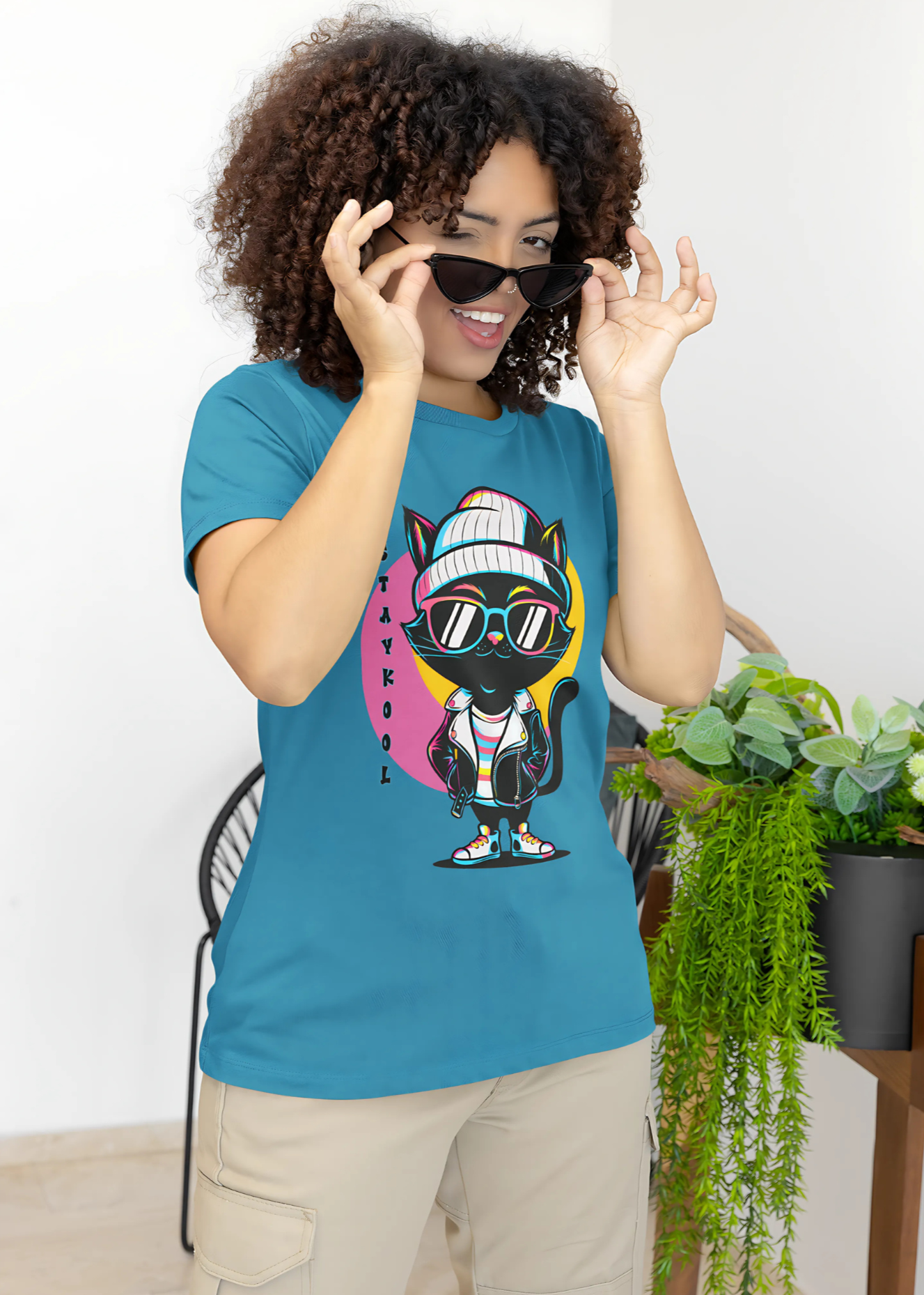 Tomie's Vibe #StayKool Pop-art Urban Cat Tee